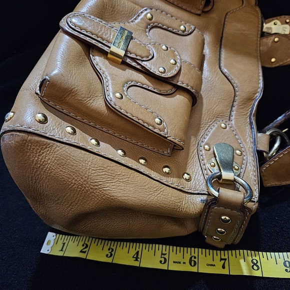 Michael Kors Tan/Cognac Brown Leather Astor Studded Shoulder Bag - Picture 11 of 16
